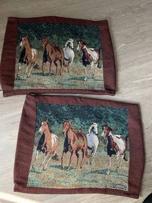 Cummings Caballos Salvajes Tapiz Almohada Granja Vaquero Campo Cabaña Núcleo Foto 1 de 4