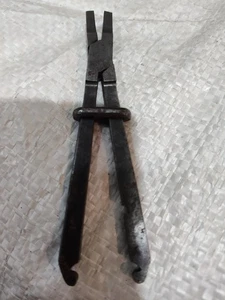 Hand Tong Pliers 2 Hole Broaching Watch / Jewelry Maker Repair Tool 4 " - Picture 1 of 7