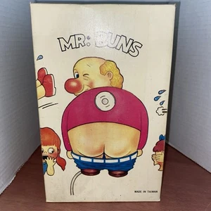Raro giocattolo vintage anni 80 Mr. Buns novità auto finestrino bastoncini su vetro FUNZIONANTE - Foto 1 di 16
