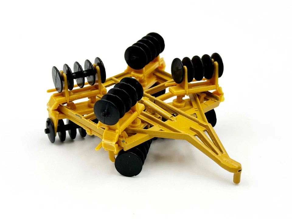 1/64 CAT Challenger Wing Disc - Image 1 of 1