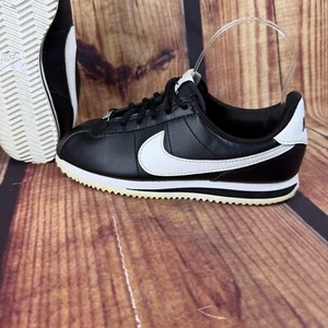 Nike Cortez Sneakers Youth 5.5 Black White Kids Classic Leather Shoes Womens 7 - Picture 1 of 11