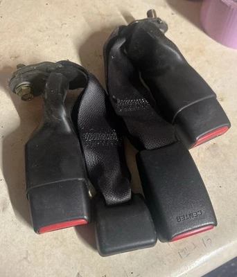 Hebillas de cinturón de seguridad trasero Subaru Outback 2005-09 Foto 1 de 3