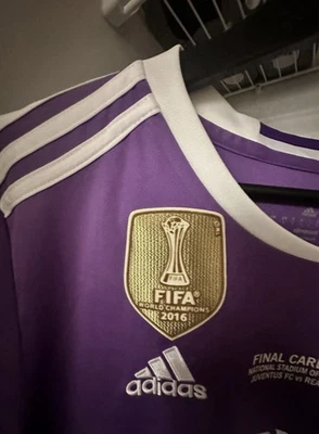 Camiseta Cristiano Ronaldo Real Madrid Adulto Grande 2016/17 UCL Final Cardiff Visitante  Foto 1 de 4