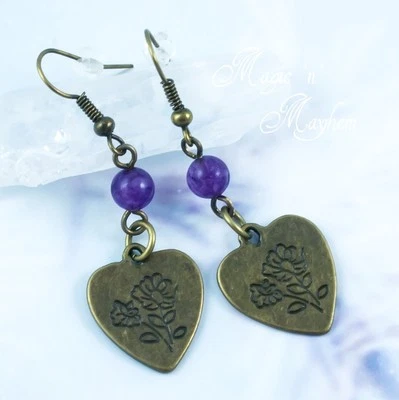 Pendientes Flor Estampada Corazón y Amatista Latón - Joyería Hecha a Mano - Primavera Foto 1 de 2