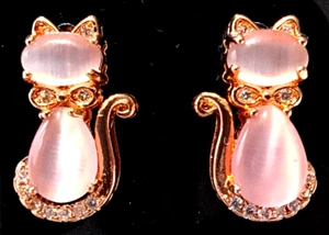 CAT - NEW EARRINGS - Stud - Pink Smooth Stone & Clear Faceted - Picture 1 of 7
