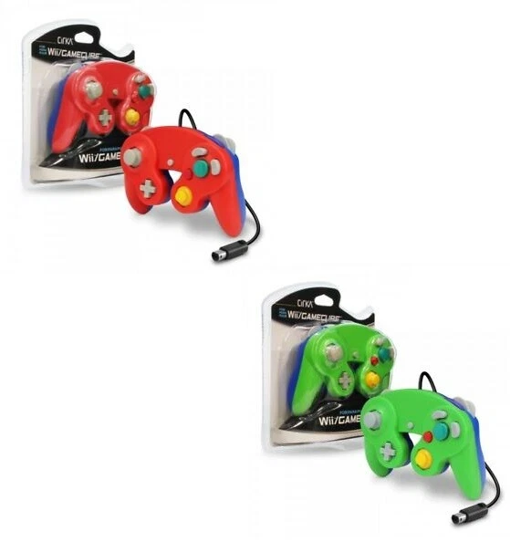 2x Wired Third Party Classic Gamecube Controllers for GameCube,Wii (Green+Red) - Image 1 of 1