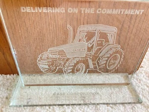 Vitrine Glas Plakette "Delivering on the Commitment" 1997 - Bild 1 von 2