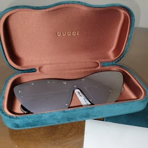 GUCCI Silver Mirrored Cat Eye Rimless Runway Sunglasses GG0666S BNIB - Picture 1 of 7