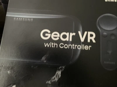 Open Box SAMSUNG Gear VR with Controller - Image 1 of 2