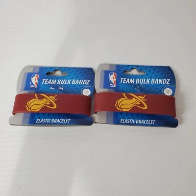 Lote de 2 brazaletes de baloncesto Miami Heat elásticos para siempre coleccionables Bandz Foto 1 de 3