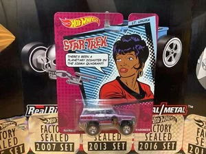 2014 Hot Wheels Premium Star Trek LT.Uhura 1988 Jeep Wagoneer Real Riders LR - Picture 1 of 4