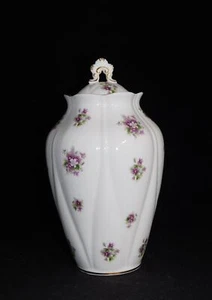 ROYAL ALBERT SWEET VIOLETS LIDDED GINGER JAR VASE - Picture 1 of 2