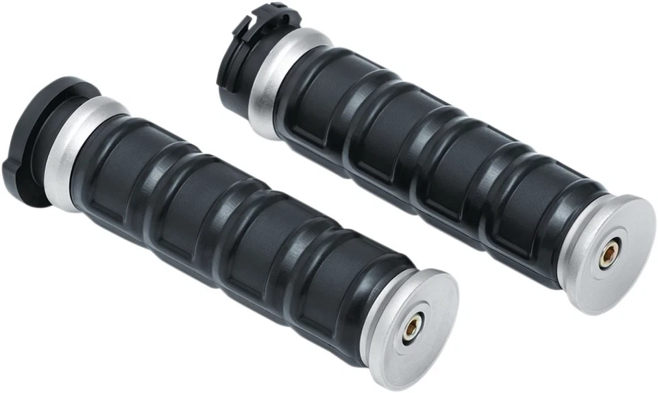 Empuñaduras de manillar Kuryakyn plateadas de doble cable Dillinger (6672) Foto 1 de 1