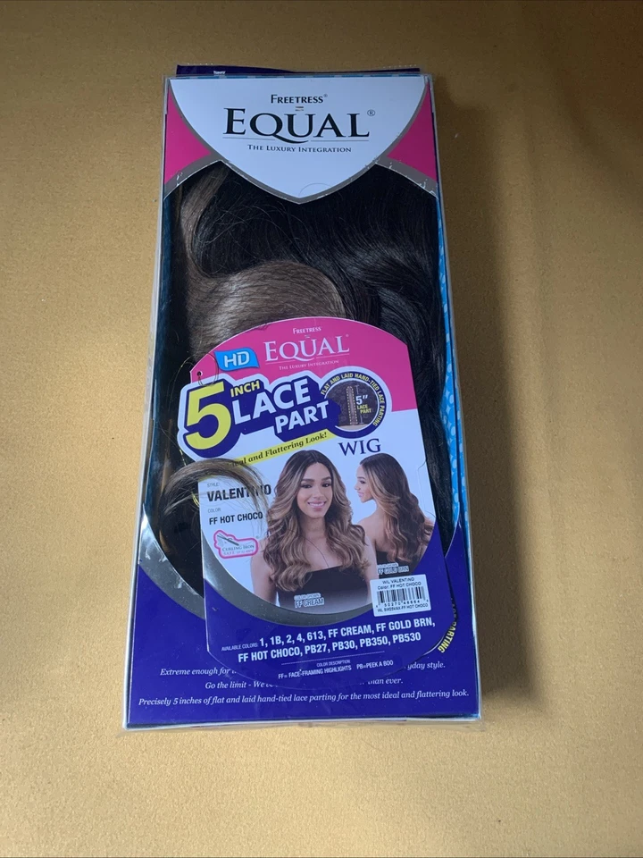 Peluca Freetress Equal 5 Pulgadas Parte Encaje VIVIA Color FF Hot Choco Larga Ondulada Foto 1 de 4