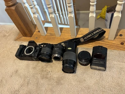 Cuerpo Konica Minolta α-7 DIGITAL DG-7D + BATERÍA + 4 LENTES + FLASH---ENCONTRAR BIENES Foto 1 de 4