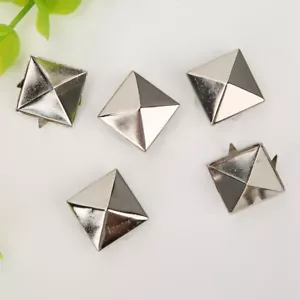 100pcs Square Pyramid Punk Rivets 4 Claw Metal Studs For Bracelets Clothing - Picture 1 of 7