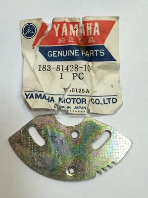 1969-75 YAMAHA AS2 HS1 LS2 DT125 LEFT CONTACT BREAKER PLATE 183-81428-10 - Image 1 of 4