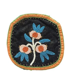 Antique Native American Beaded Medicine Pouch - Picture 1 of 3