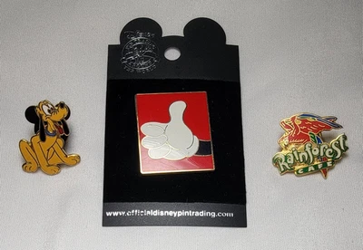 Лот коллекционных значков Disney Плуто с синим воротником, кафе Rainforest, большой палец Микки - Изображение 1 из 4