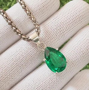 Ciondolo in argento 925 taglio pera con smeraldo naturale 19,20 ct splendida pietra preziosa con catena - Foto 1 di 6