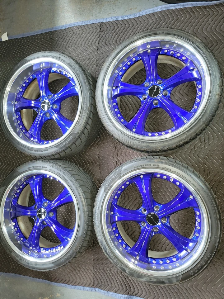 SSR Vienna Courage with tires, 19x10+37 275/30, 19x9+37 245/35. 5 on 114.3 Foto 1 de 4