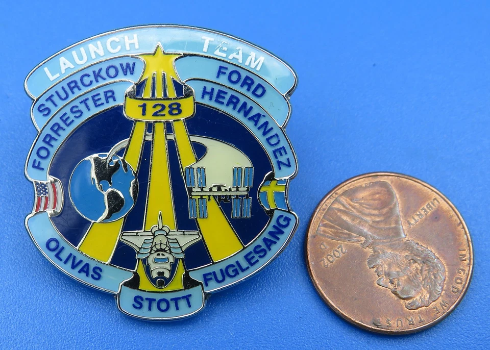 PIN de la NASA de colección STS-128 Transbordador Espacial DESCUBRIMIENTO Equipo de Lanzamiento ISS Stott Fuglesang Foto 1 de 1