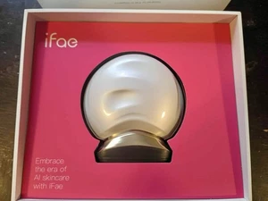 Dispositivo facial de microcorriente lifting facial: iFae 3 en 1 terapia de luz para rostro - Imagen 1 de 9