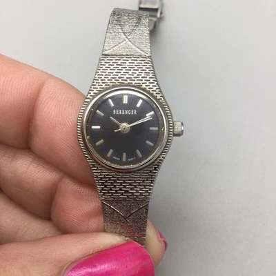 Reloj Vintage Berenger para Mujer 19mm Esfera Negra Tono Plateado Nueva Batería 6.25" Foto 1 de 4