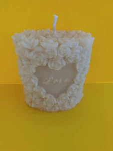 🐝Natural 100% Beeswax Unscented-Love and Flower pattern - Picture 1 of 6