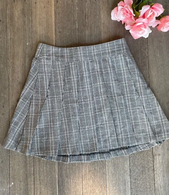 Abercrombie & Fitch Women's Plaid Pleated Skirt Waist 28 - Image 1 of 4