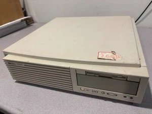 HP B132L+ Visualize station HP-UX 9000 with SCSI - Picture 1 of 6