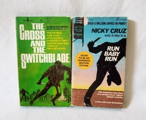 The Cross and the Switchblade + Sequel Run Baby Run Nicky Cruz PB 2 Book Set VTG - Foto 1 di 7