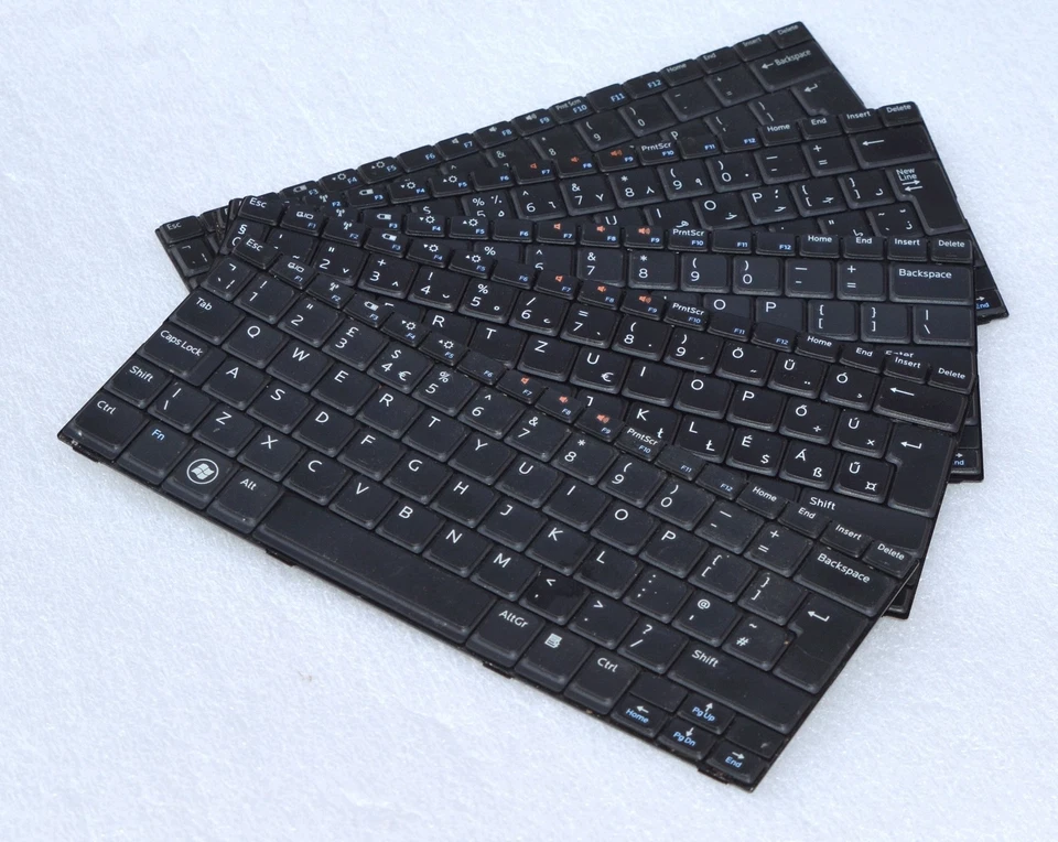 Keyboard Dell Inspiron Mini 10 1012 0K4PHV V111502AS English #956 - Image 1 of 1