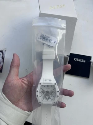Новые белые мужские часы Guess GW0203G2 GUESS 42 мм  - Изображение 1 из 4