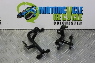 Triumph Daytona 955 Oil Cooler Radiator Mounts 2001 to 2004 955i B112 - Image 1 of 4