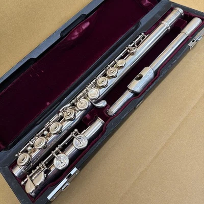 Flauta profesional Yamaha YFL-714 usada con estuche rígido Foto 1 de 4