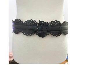 Alaia schwarzer Ledergürtel mit Wellenschliff und Lasercut Größe 85 - Bild 1 von 3