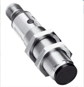 SICK VL18-3E3212 Photoelectric retro-reflective sensor NPN ,New ⊕IK - Picture 1 of 4