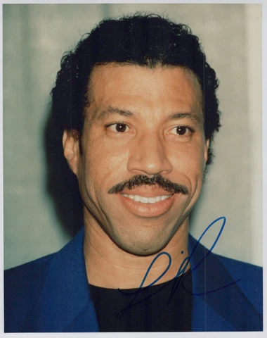 Lionel Richie signed 8x10 photo Cover