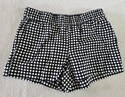 Shorts feminino J Crew preto branco bolinhas tamanho 2 mistura de linho elástico puxador - Imagem 1 de 4
