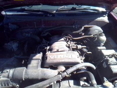 Used Air Cleaner Assembly fits: 2006 Toyota Tundra 8 cylinder Grade A - Image 1 of 4