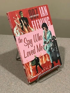 The Spy Who Loved Me: A James Bond Novel by Fleming (Penguin Edition) 007 - Picture 1 of 12