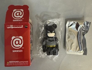 Medicom Bearbrick 100% Series 21 Hero Batman DC Comics Be@rbrick Designer Toy - Picture 1 of 5