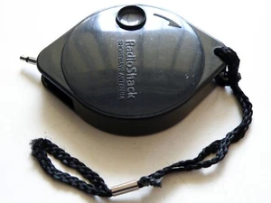 1980s RADIO SHACK COMPACT PORTABLE SHORTWAVE REEL ANTENNA FOR RADIO RECEIVER - Photo 1/8