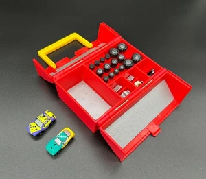Micro Machines Vintage Originale 1991 Speedshop Playset Auto Rosso Cambio Pneumatici - Foto 1 di 5