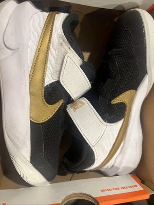 Nike Team Hustle D 10 (PS) Niños Talla 11c Zapatos para Correr Tenis NUEVOS NUEVOS SIN CAJA Foto 1 de 2