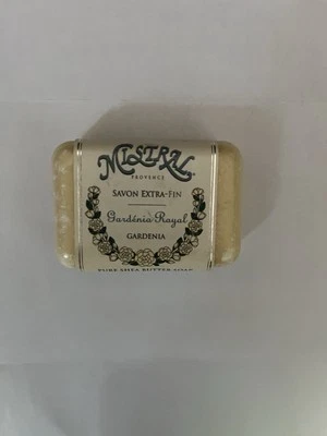 Jabón de manteca de karité puro Mistral Provence Gardenia Royal 1,59 oz Foto 1 de 4