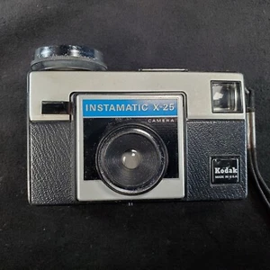 Vintage Kodak Instamatic X-25 35mm Film Point & Shoot Camera Made In USA - Picture 1 of 6