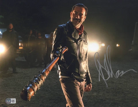 JEFFREY DEAN MORGAN WALKING DEAD SIGNED 11X14 PHOTO AUTOGRAPHED BECKETT BAS COA Cover