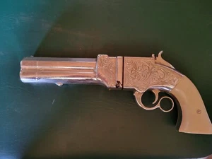 Avon Volcanic Repeating Pistol - Picture 1 of 5